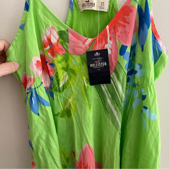 Hollister NWT Floral Dress - Picture 4 of 10